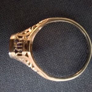 Elegant 10k Gold and Purple Amethyst Women's Ring